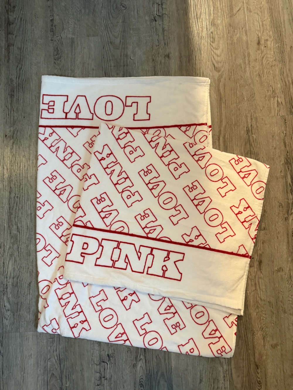 VS PINK beach towel